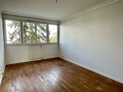 APPARTEMENT T5 A LOUER - STE FOY LES LYON - 121,54 m2 - 1680 € charges comprises par mois