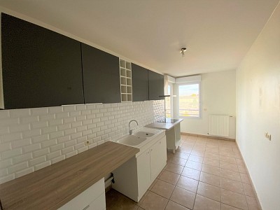 APPARTEMENT T5 - BRON - 107.54 m2 - VENDU