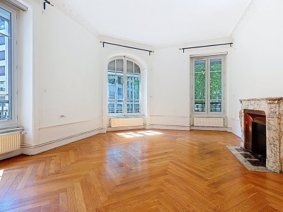 Appartement 5 pi�ces - 4 chambres A VENDRE - LYON 3EME ARRONDISSEMENT - 135.28 m2 - 569�000�&euro;