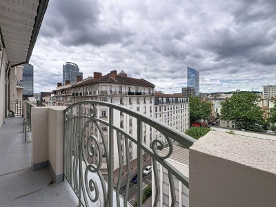 APPARTEMENT T5 A VENDRE - LYON 6EME ARRONDISSEMENT BROTTEAUX - 136 m2 - 785 000 €