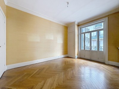 APPARTEMENT T5 A VENDRE - LYON 6EME ARRONDISSEMENT - 136 m2 - 785 000 €