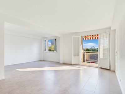Appartement 5 pièces - 3 chambres A VENDRE - STE FOY LES LYON - 81.18 m2 - 210 000 &euro;