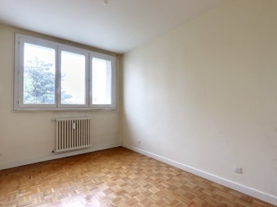 APPARTEMENT T5 - TASSIN LA DEMI LUNE - 111 m2 - VENDU