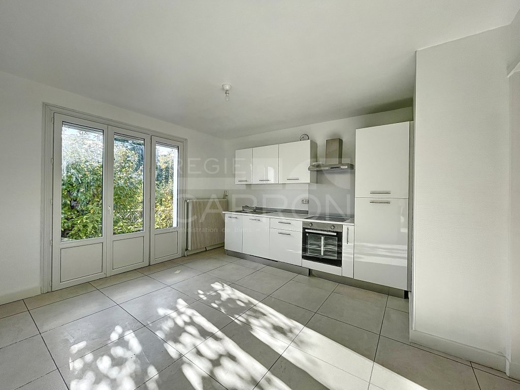 MAISON A LOUER - ECULLY - 90.49 m2 - 1�800�&euro; charges comprises par mois