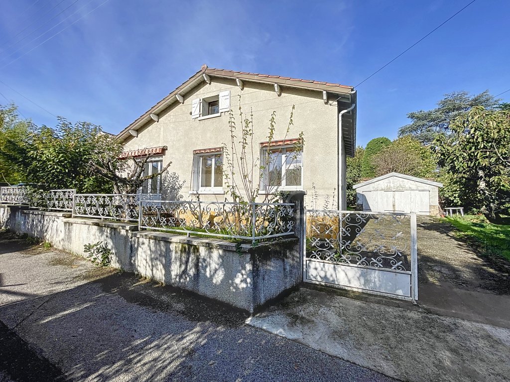 MAISON A LOUER - ECULLY - 90.49 m2 - 1�800�&euro; charges comprises par mois