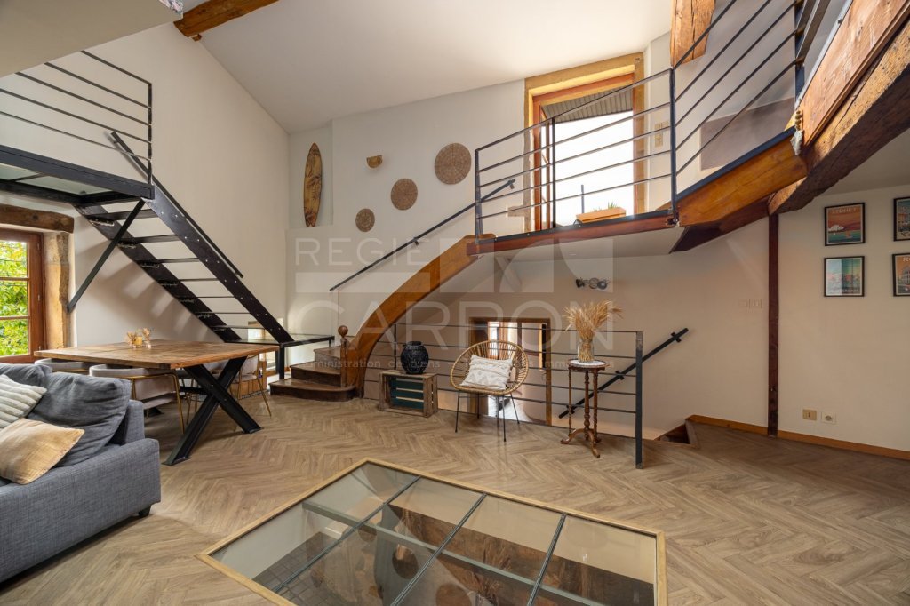 Maison de ville 6 pi�ces avec terrasse - 4 chambre A VENDRE - FONTAINES ST MARTIN - 219 m2 - 599�000�&euro;