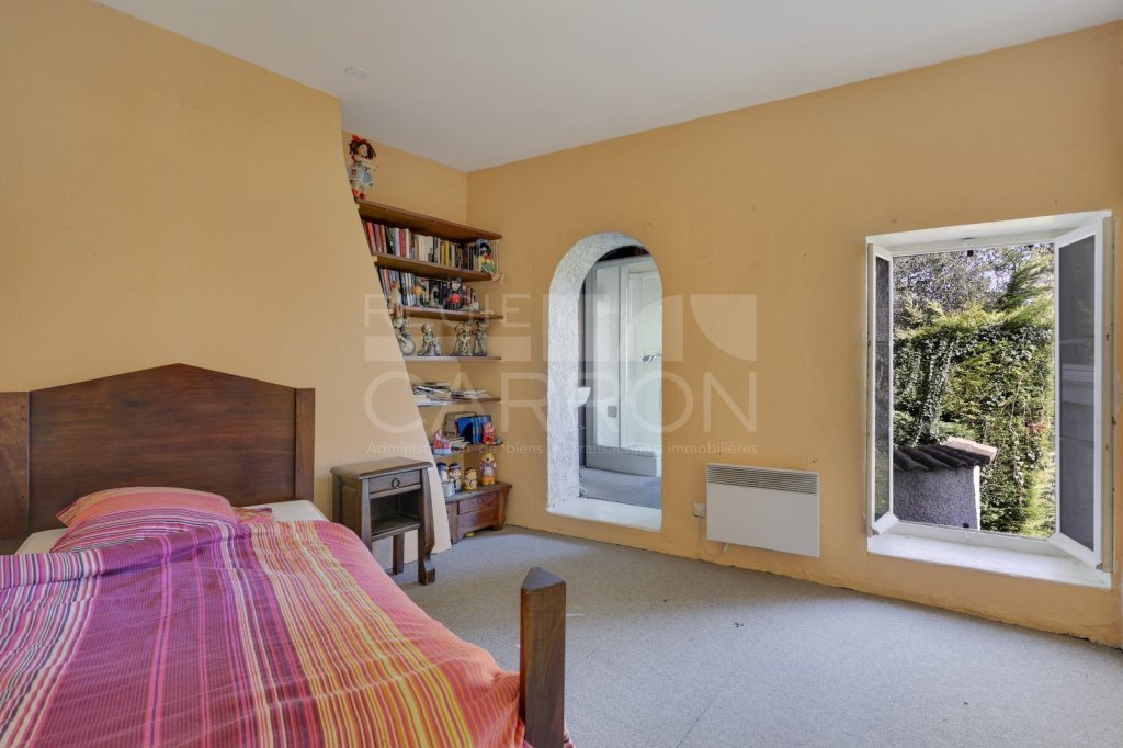 MAISON A VENDRE - FONTAINES ST MARTIN - 263 m2 - 845�000�&euro;