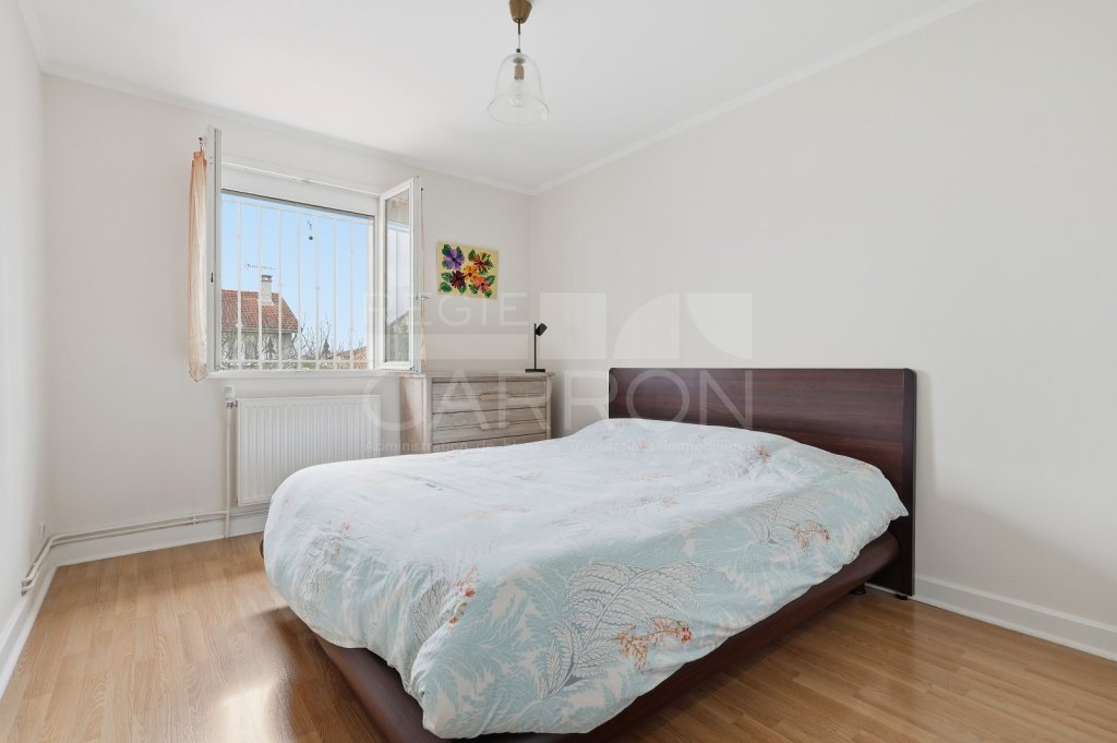 Maison 6 pi�ces - 4 chambres A VENDRE - GENAS - 157 m2 - 565�000�&euro;