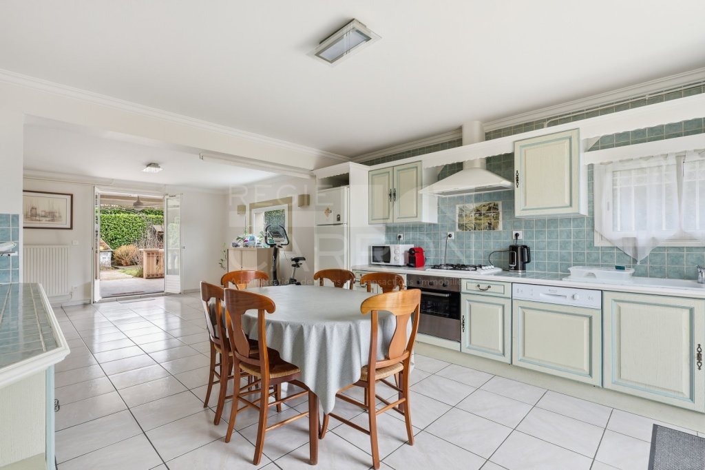 Maison 6 pi�ces - 4 chambres A VENDRE - GENAS - 157 m2 - 565�000�&euro;