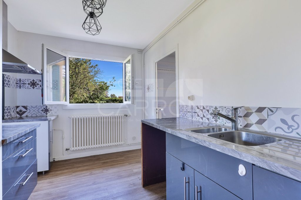 Maison 3 pièces avec garage A VENDRE - MEYZIEU - 65 m2 - 280 000 &euro;