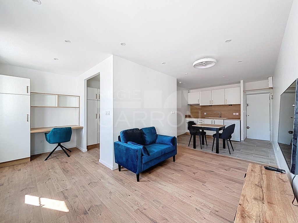 STUDIO A LOUER - LYON 1ER ARRONDISSEMENT - 32.17 m2 - 825�&euro; charges comprises par mois