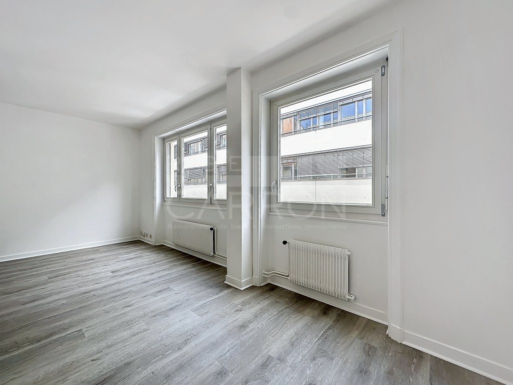 STUDIO A LOUER - LYON 2EME ARRONDISSEMENT - 29.58 m2 - 769 &euro; charges comprises par mois