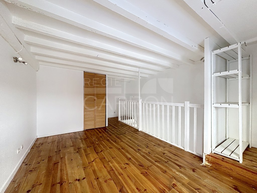 STUDIO A LOUER - LYON 6EME ARRONDISSEMENT - 618 &euro; charges comprises par mois