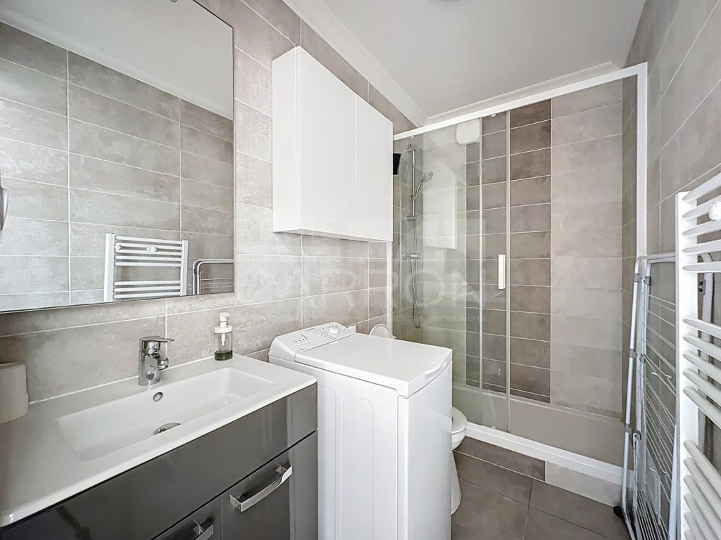 STUDIO A VENDRE - LYON 3EME ARRONDISSEMENT - 23.84 m2 - 135 000 &euro;