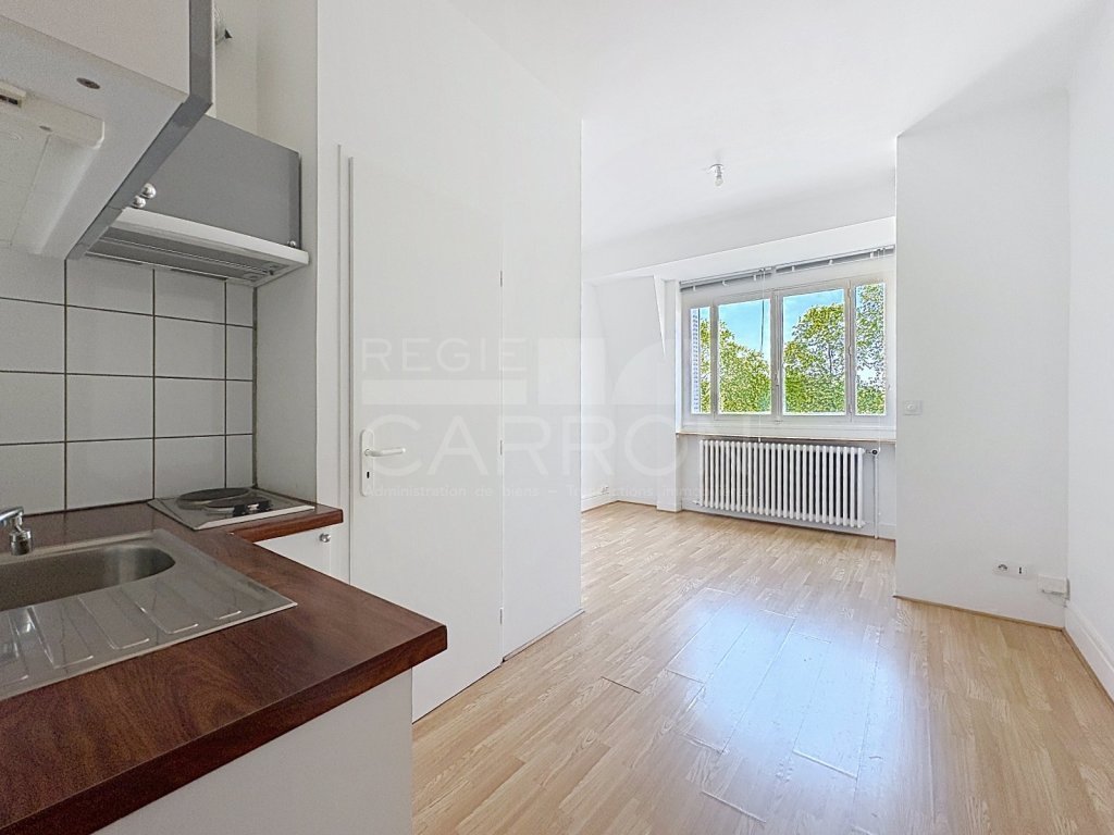 STUDIO A VENDRE - LYON 6EME ARRONDISSEMENT - 19 m2 - 139 000 &euro;