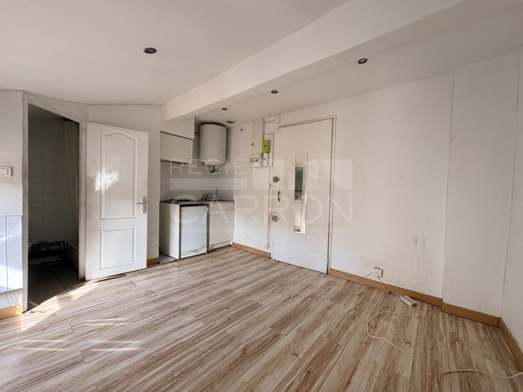 STUDIO A VENDRE - LYON 6EME ARRONDISSEMENT - 12.78 m2 - 75 000 &euro;