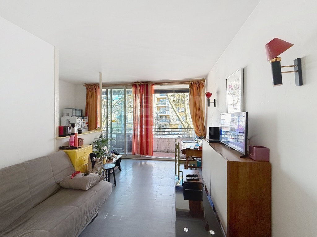 STUDIO A VENDRE - LYON 8EME ARRONDISSEMENT - 25 m2 - 113�000�&euro;