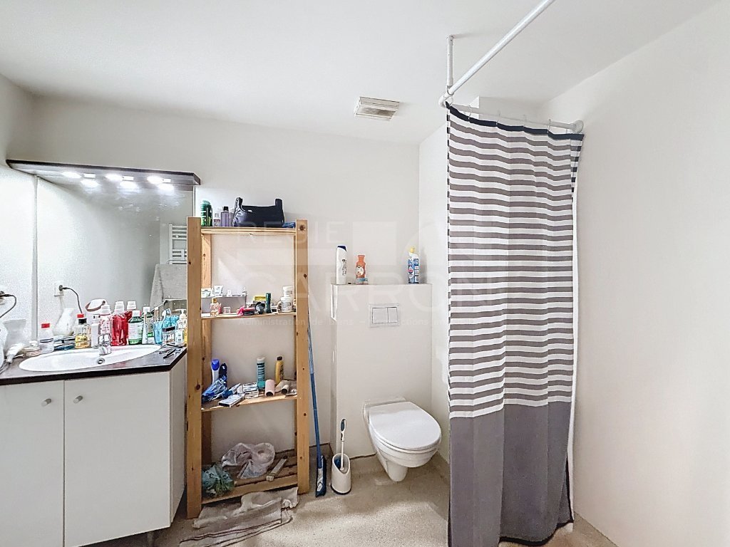 STUDIO A VENDRE - VILLEURBANNE - 27 m2 - 136 000 &euro;