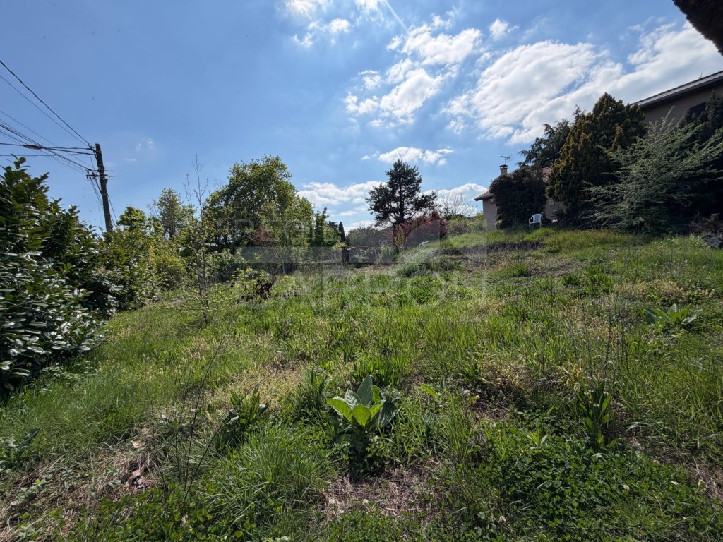 TERRAIN A VENDRE - GREZIEU LA VARENNE - 505 m2 - 233 000 &euro;