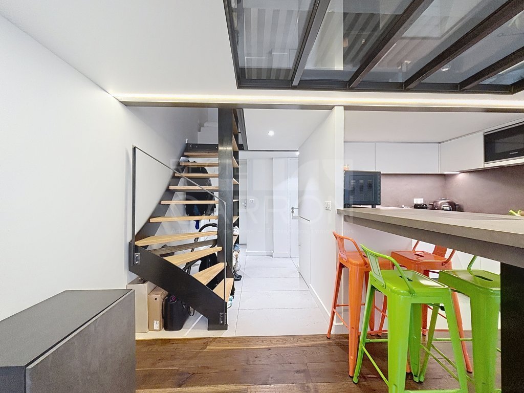 APPARTEMENT T1 A LOUER - LYON 1ER ARRONDISSEMENT - 49.01 m2 - 1 270 &euro; charges comprises par mois