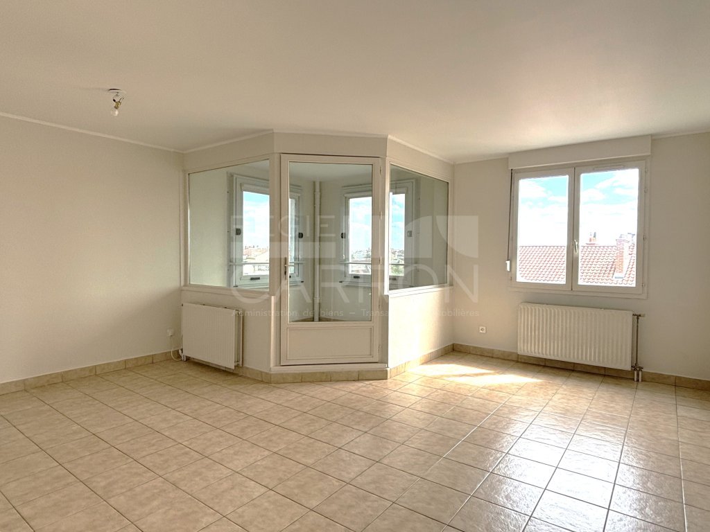 APPARTEMENT T1 A LOUER - LYON 4EME ARRONDISSEMENT - 38.2 m2 - 815�&euro; charges comprises par mois