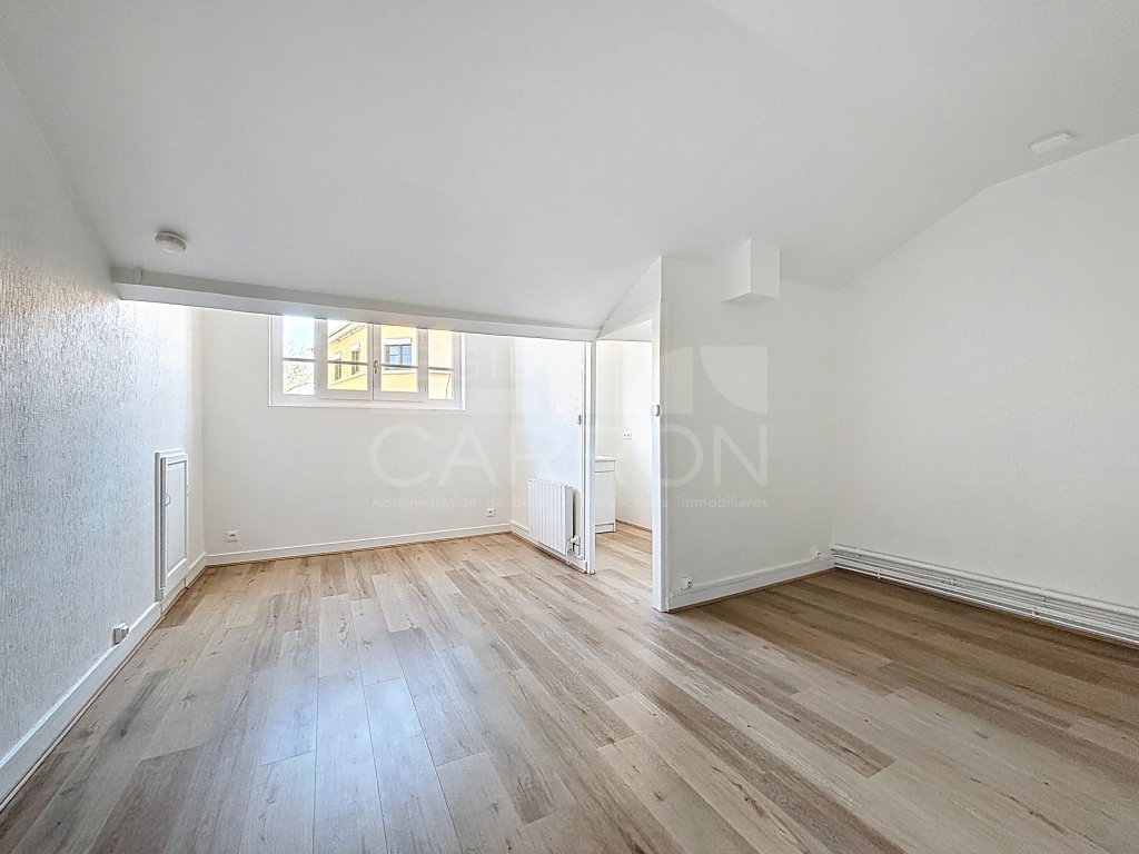 APPARTEMENT T1 A LOUER - LYON 5EME ARRONDISSEMENT - 28.35 m2 - 610 &euro; charges comprises par mois