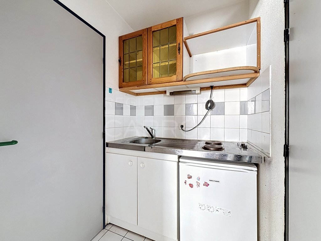 APPARTEMENT T1 A LOUER - LYON 8EME ARRONDISSEMENT - 17.67 m2 - 436 &euro; charges comprises par mois
