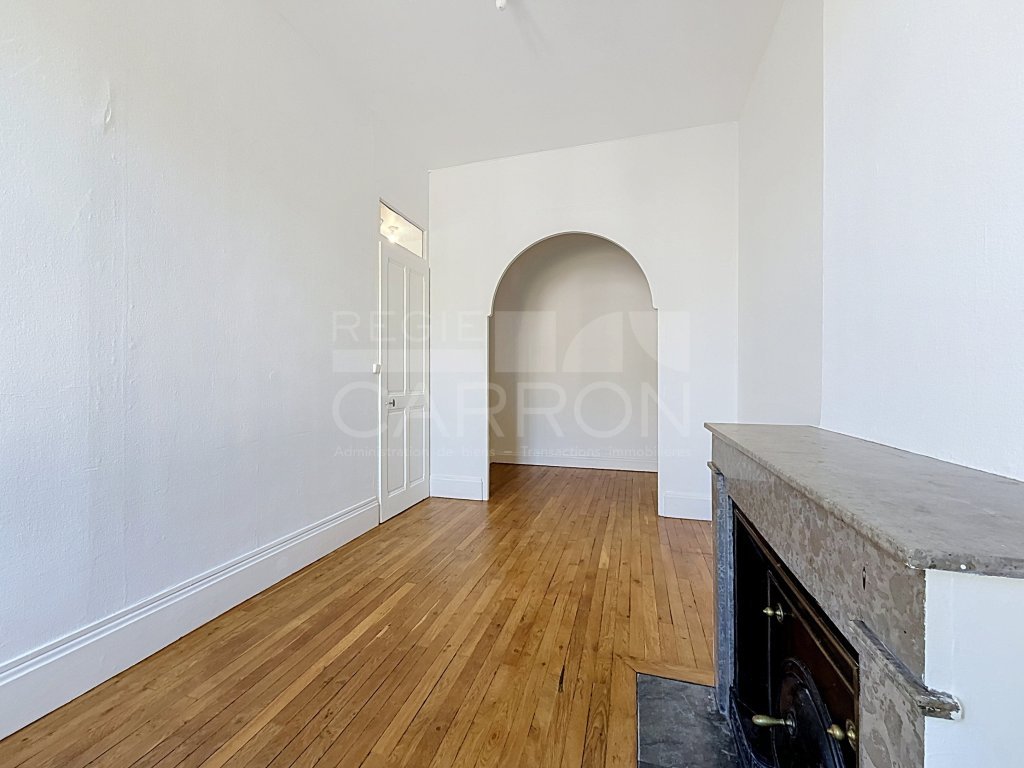 APPARTEMENT T1 A LOUER - LYON 9EME ARRONDISSEMENT VALMY - 39.9 m2 - 631 &euro; charges comprises par mois