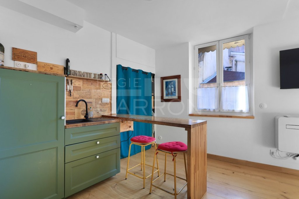 Appartement 2 pièces  - 1 chambre A VENDRE - LYON 1ER ARRONDISSEMENT - 29 m2 - 199 000 &euro;