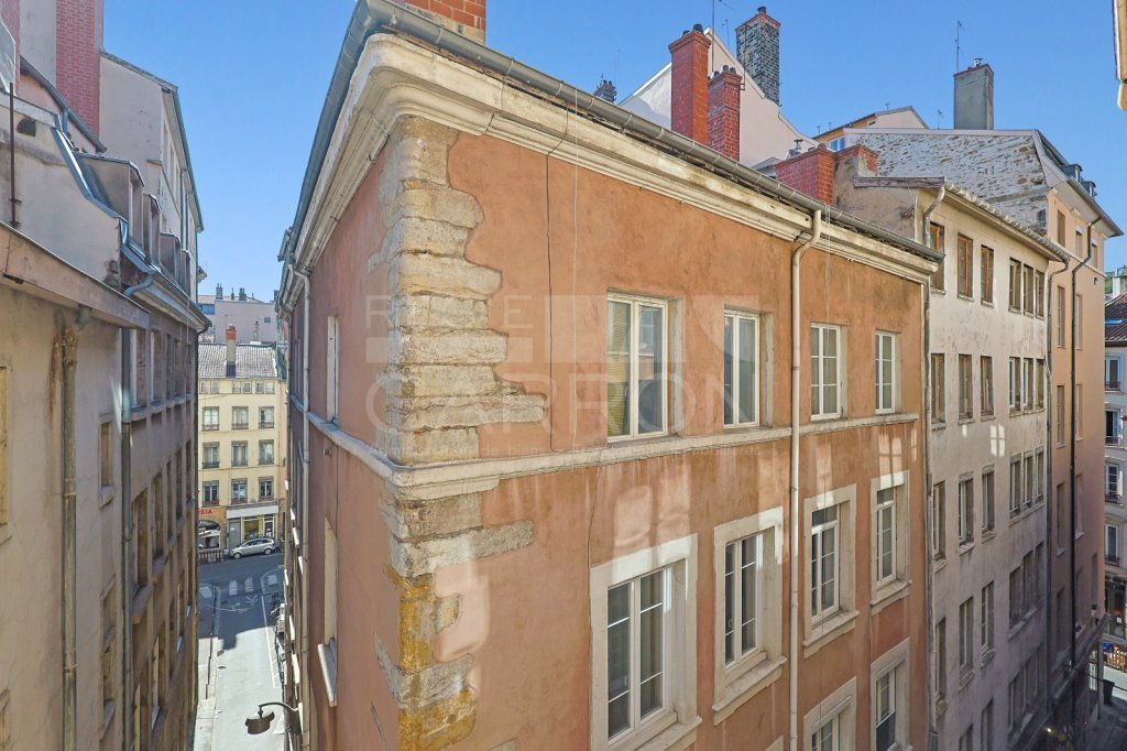 Appartement 2 pièces  - 1 chambre A VENDRE - LYON 1ER ARRONDISSEMENT - 29 m2 - 199 000 &euro;
