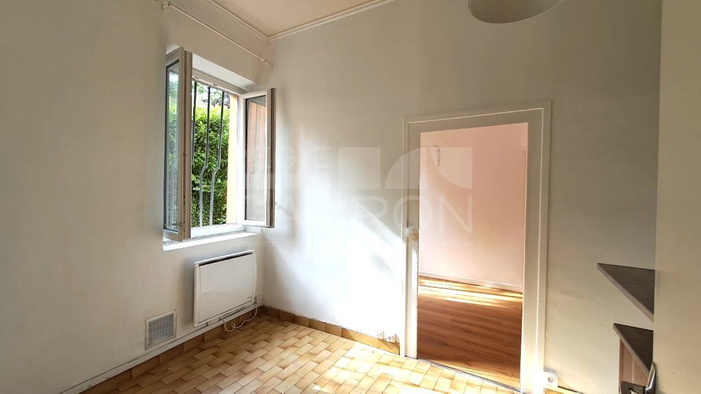 APPARTEMENT T1 A VENDRE - LYON 4EME ARRONDISSEMENT - 27 m2 - 139 000 &euro;
