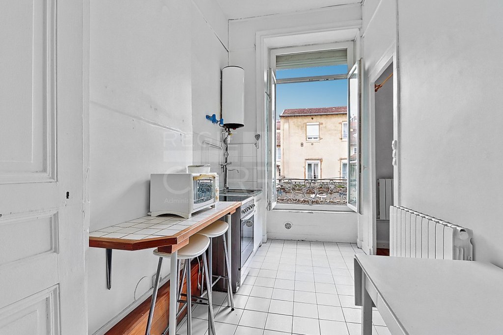 Appartement 2 pi�ces  - 1 chambre - LYON 7EME ARRONDISSEMENT - 30 m2 - VENDU