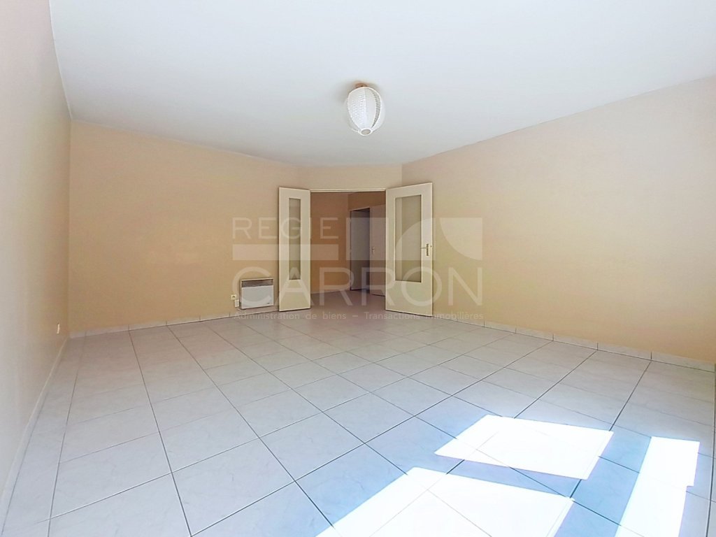 APPARTEMENT T1 A VENDRE - LYON 7EME ARRONDISSEMENT - 40 m2 - 189 000 &euro;