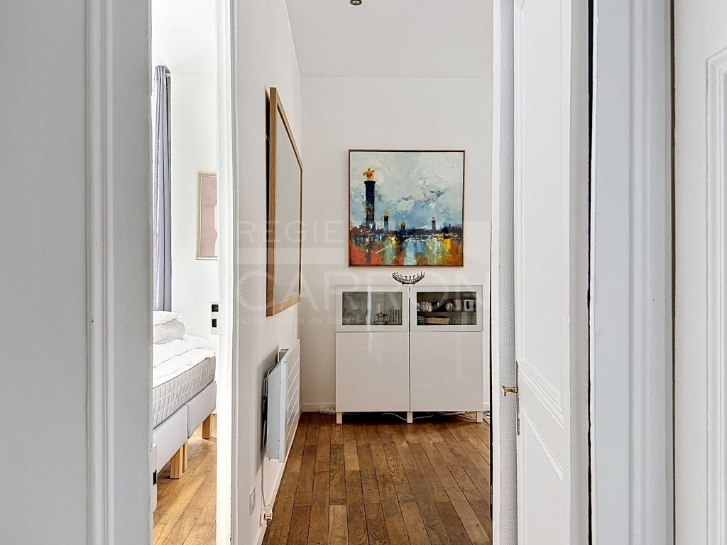 APPARTEMENT T2 A LOUER - LYON 1ER ARRONDISSEMENT - 55.88 m2 - 1 290 &euro; charges comprises par mois