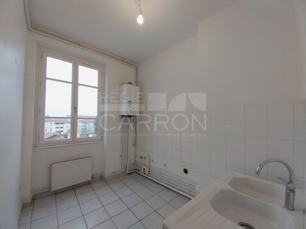 APPARTEMENT T2 A LOUER - LYON 3EME ARRONDISSEMENT - 49.34 m2 - 773 &euro; charges comprises par mois