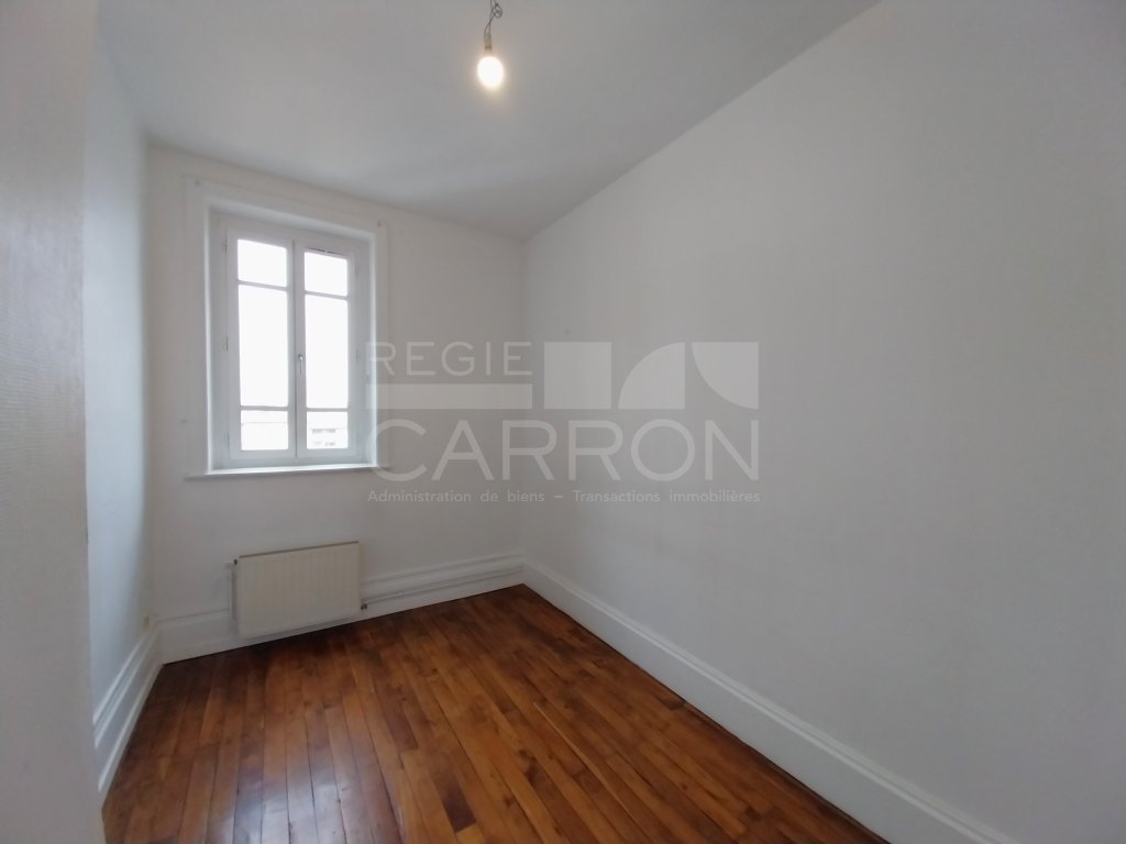 APPARTEMENT T2 A LOUER - LYON 3EME ARRONDISSEMENT - 49.34 m2 - 773 &euro; charges comprises par mois