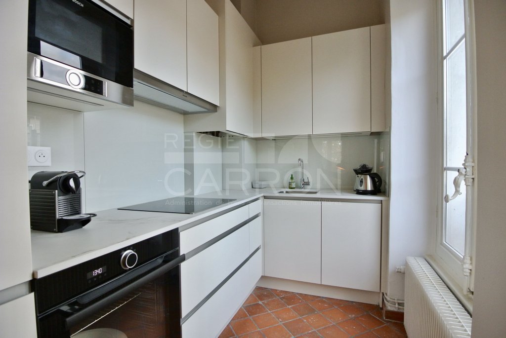 APPARTEMENT T2 A LOUER - LYON 3EME ARRONDISSEMENT - 50.67 m2 - 1 068 &euro; charges comprises par mois