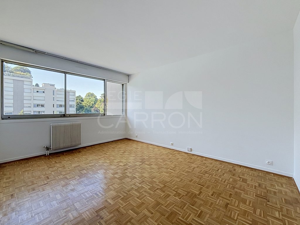 APPARTEMENT T2 A LOUER - LYON 5EME ARRONDISSEMENT - 52.18 m2 - 870 &euro; charges comprises par mois
