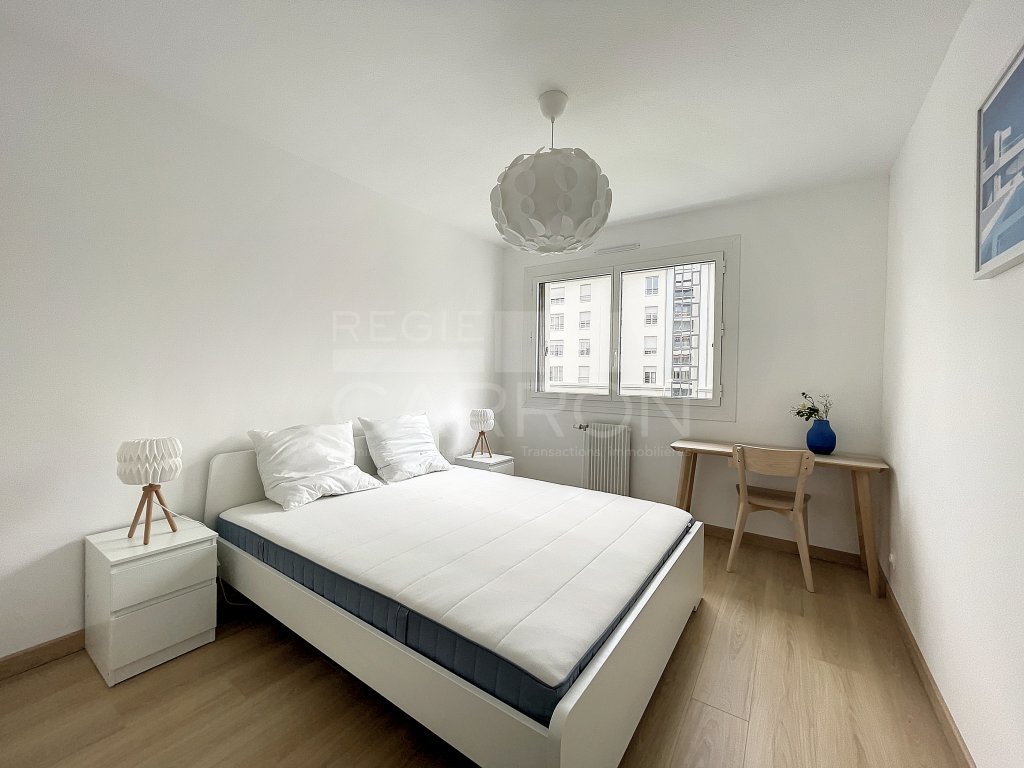 APPARTEMENT T2 A LOUER - LYON 6EME ARRONDISSEMENT - 51.05 m2 - 1 249 &euro; charges comprises par mois