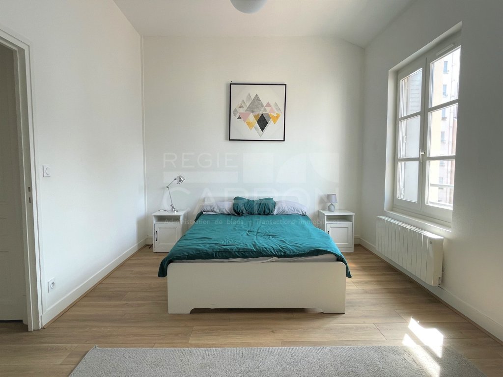 APPARTEMENT T2 A LOUER - LYON 7EME ARRONDISSEMENT - 1�098�&euro; charges comprises par mois