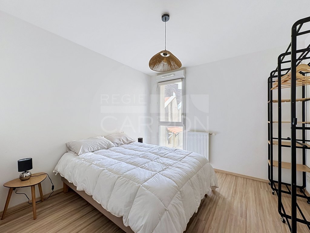 APPARTEMENT T2 A LOUER - NEUVILLE SUR SAONE - 37.4 m2 - 760 &euro; charges comprises par mois