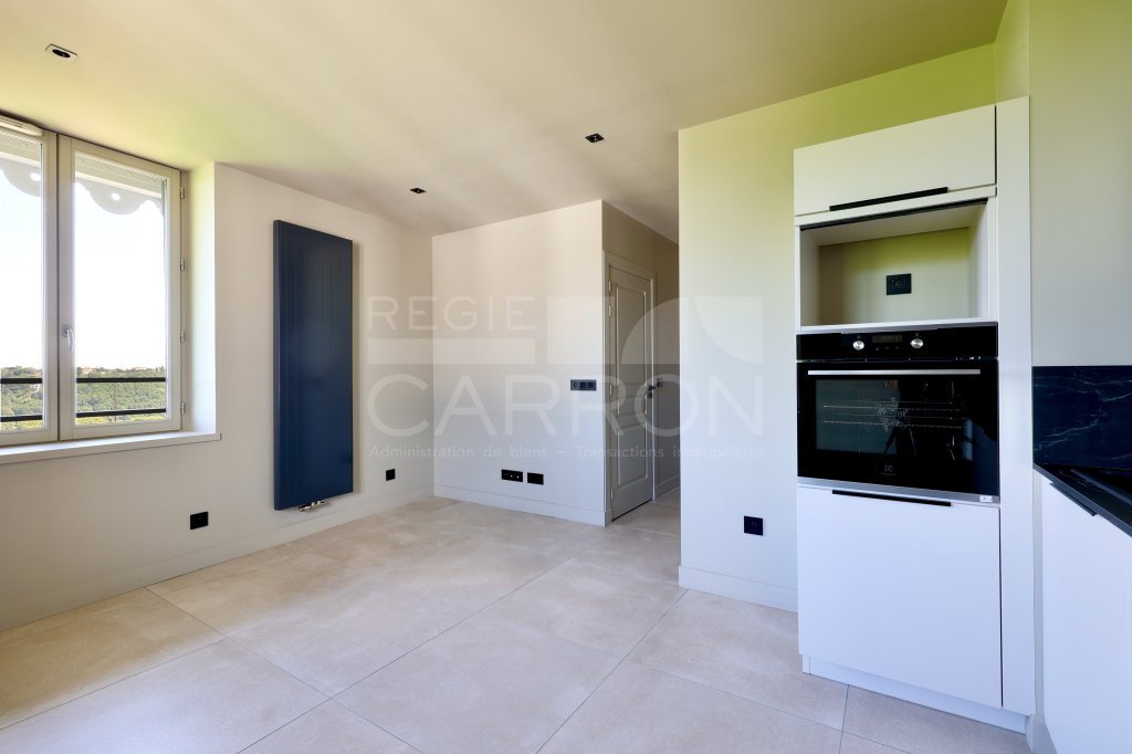 APPARTEMENT T2 A LOUER - ST CYR AU MONT D OR - 1 095 &euro; charges comprises par mois