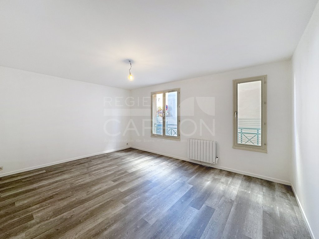 APPARTEMENT T2 A LOUER - ST GENIS LAVAL - 53.65 m2 - 788€ charges comprises par mois