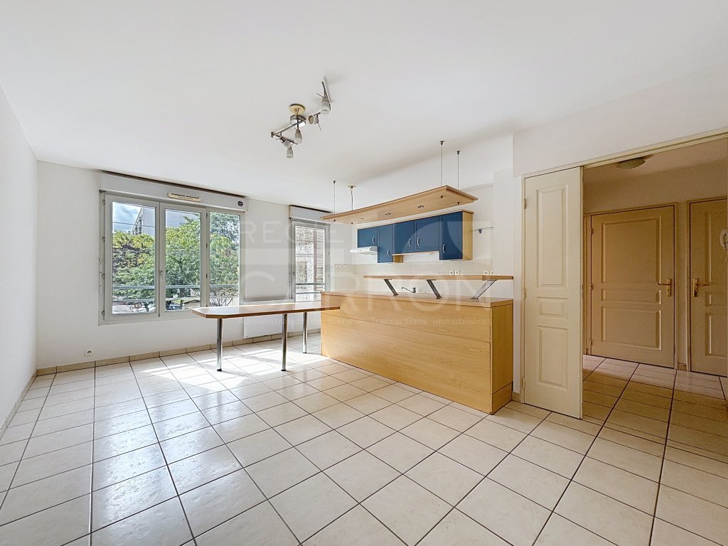 APPARTEMENT T2 A LOUER - VILLEURBANNE - 46.03 m2 - 890€ charges comprises par mois