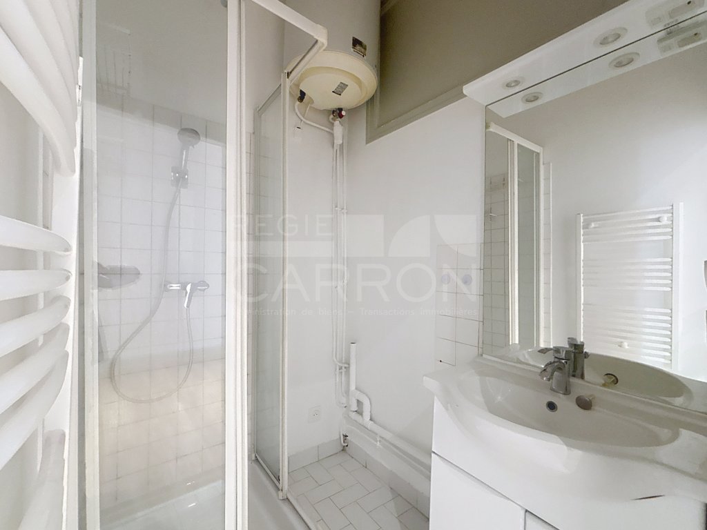 APPARTEMENT T2 A LOUER - VILLEURBANNE - 41.13 m2 - 654€ charges comprises par mois