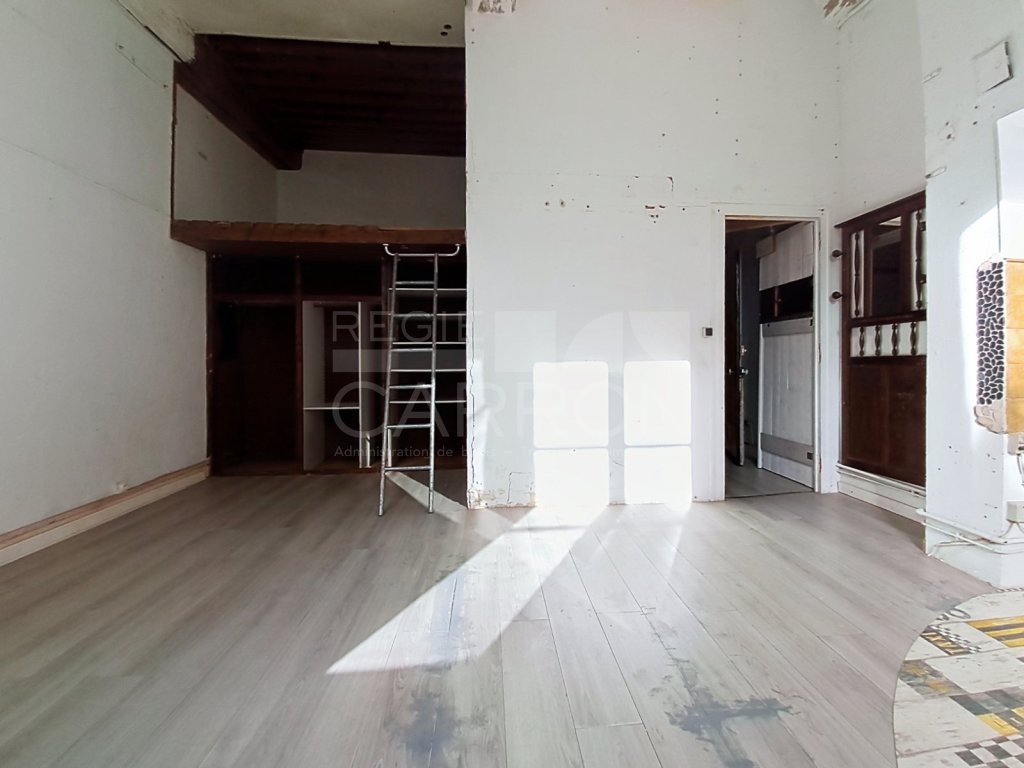 T2 BIS A VENDRE - LYON 1ER ARRONDISSEMENT HAUTS DES PENTES - 61.77 m2 - 260000€