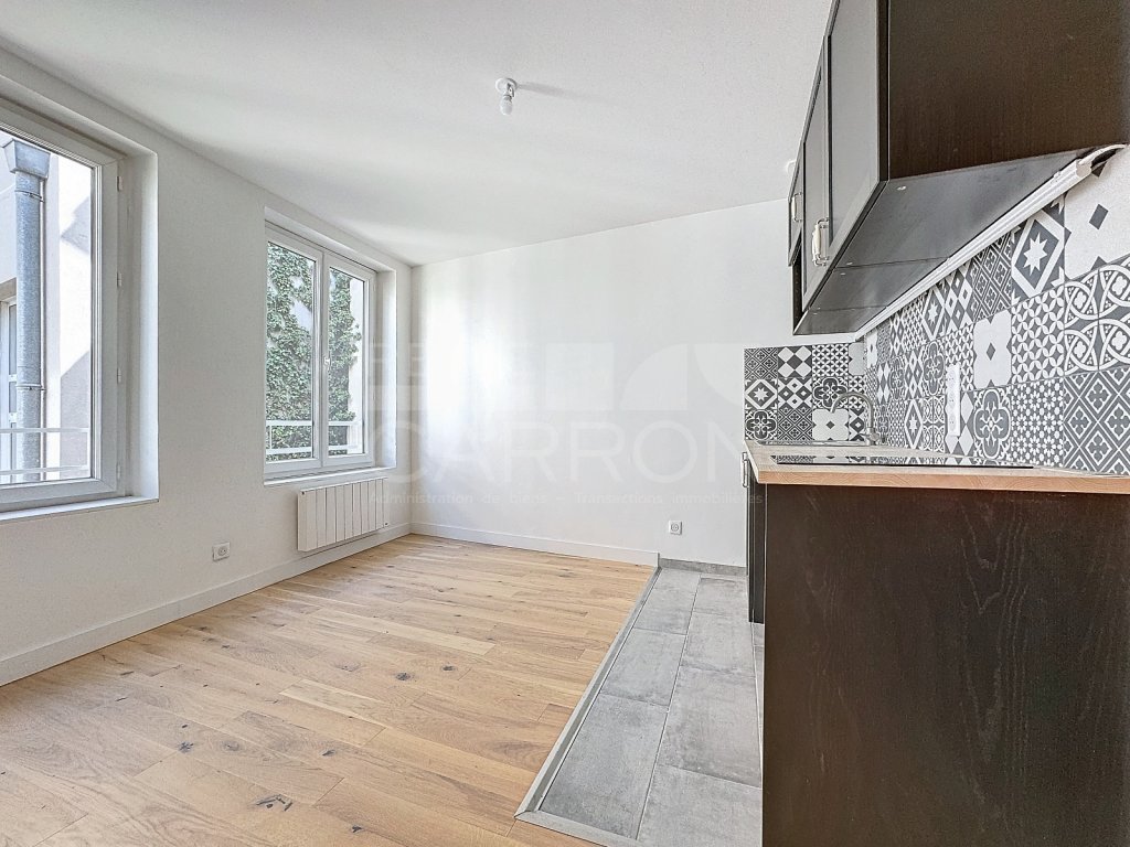 APPARTEMENT T2 - LYON 1ER ARRONDISSEMENT - 27 m2 - VENDU