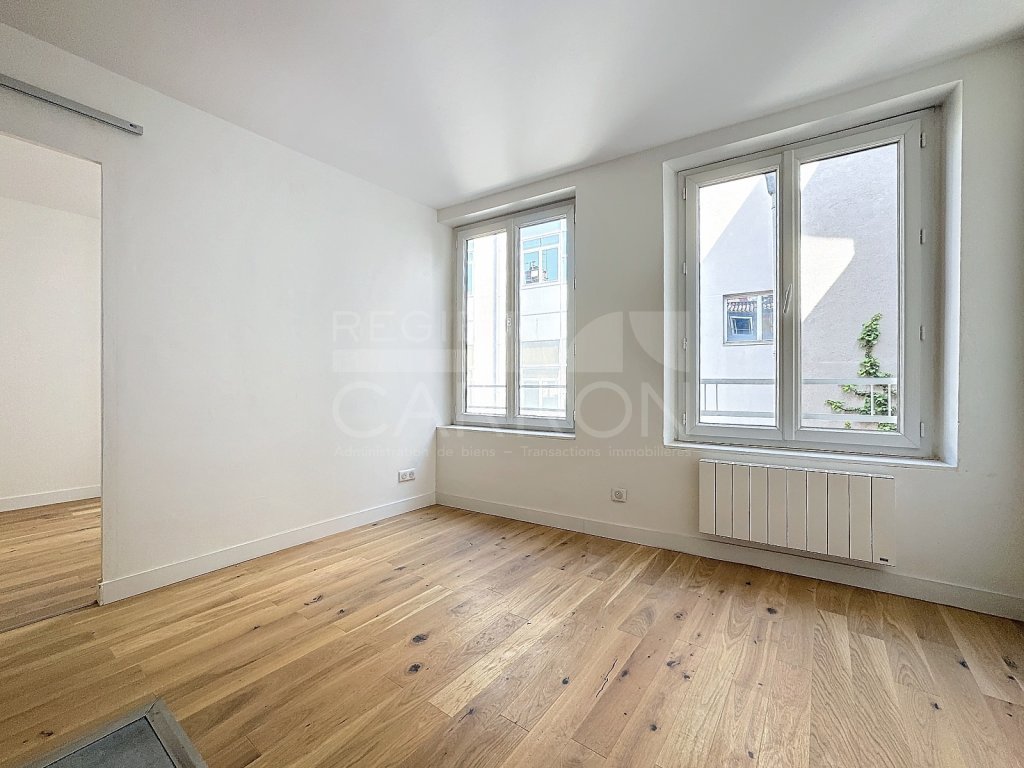 APPARTEMENT T2 - LYON 1ER ARRONDISSEMENT - 27 m2 - VENDU