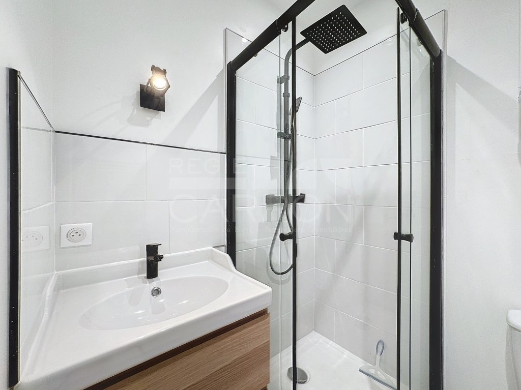 APPARTEMENT T2 - LYON 1ER ARRONDISSEMENT - 27 m2 - VENDU