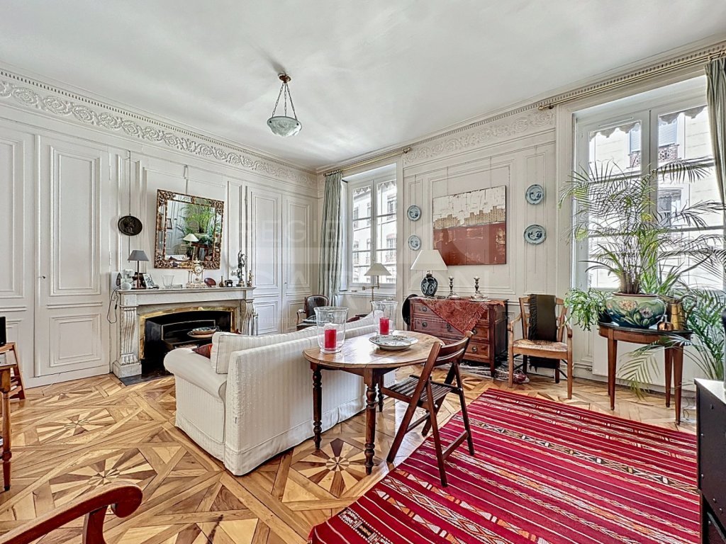 APPARTEMENT T2 A VENDRE - LYON 1ER ARRONDISSEMENT - 72.09 m2 - 370 000 &euro;